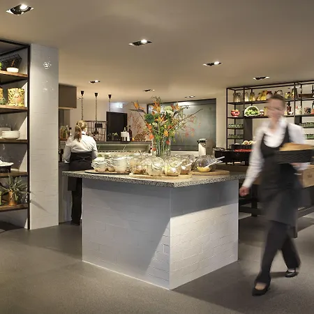 Der Valk - Leiden 4*