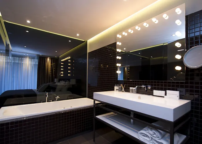 Отель Der Valk - Leiden 4*